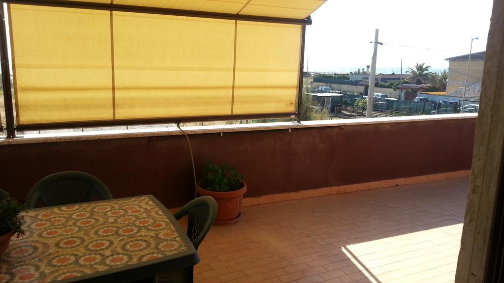 Bb Fly And Beach Fiumicino Exterior photo