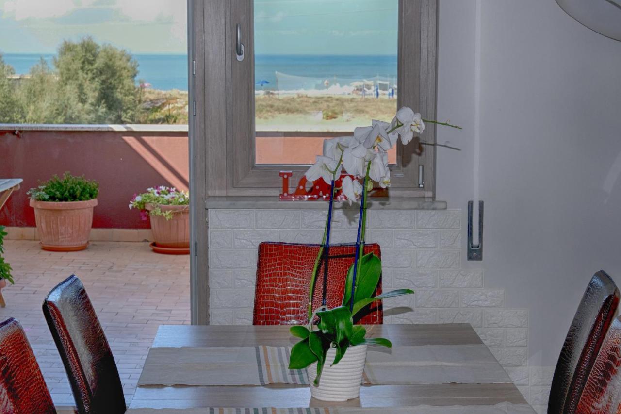 Bb Fly And Beach Fiumicino Exterior photo